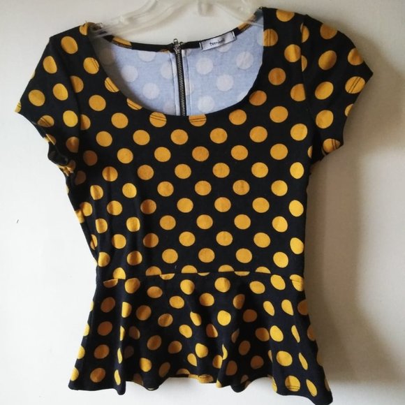 ❤️2 for 12❤️ Yellow Polka Dot Peplum Shirt - Picture 2 of 5